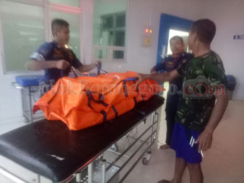 Mayat Wanita Tanpa Busana Mengapung di Bengawan Solo